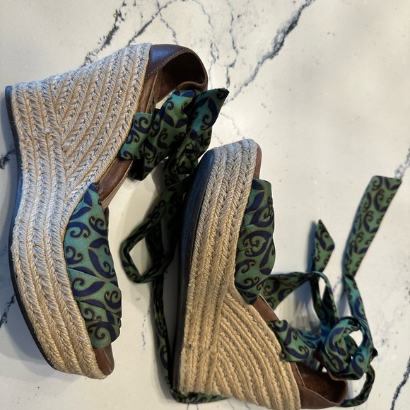 UGG Lucianna Marrakech Green/Blue Satin Espadrilles Wedge Sandal Size 7 - Picture 4 of 7